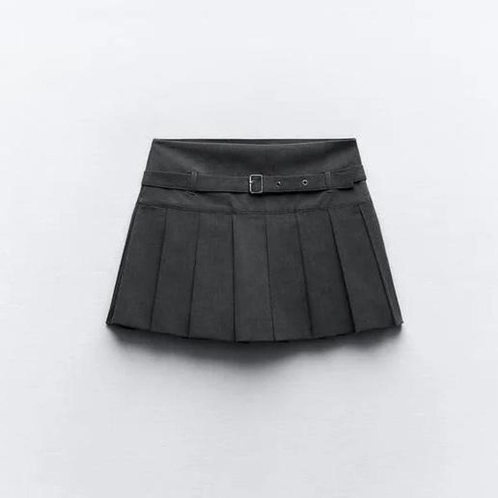 Zara gray plaid mini skirt/ skort - Picture 4 of 8